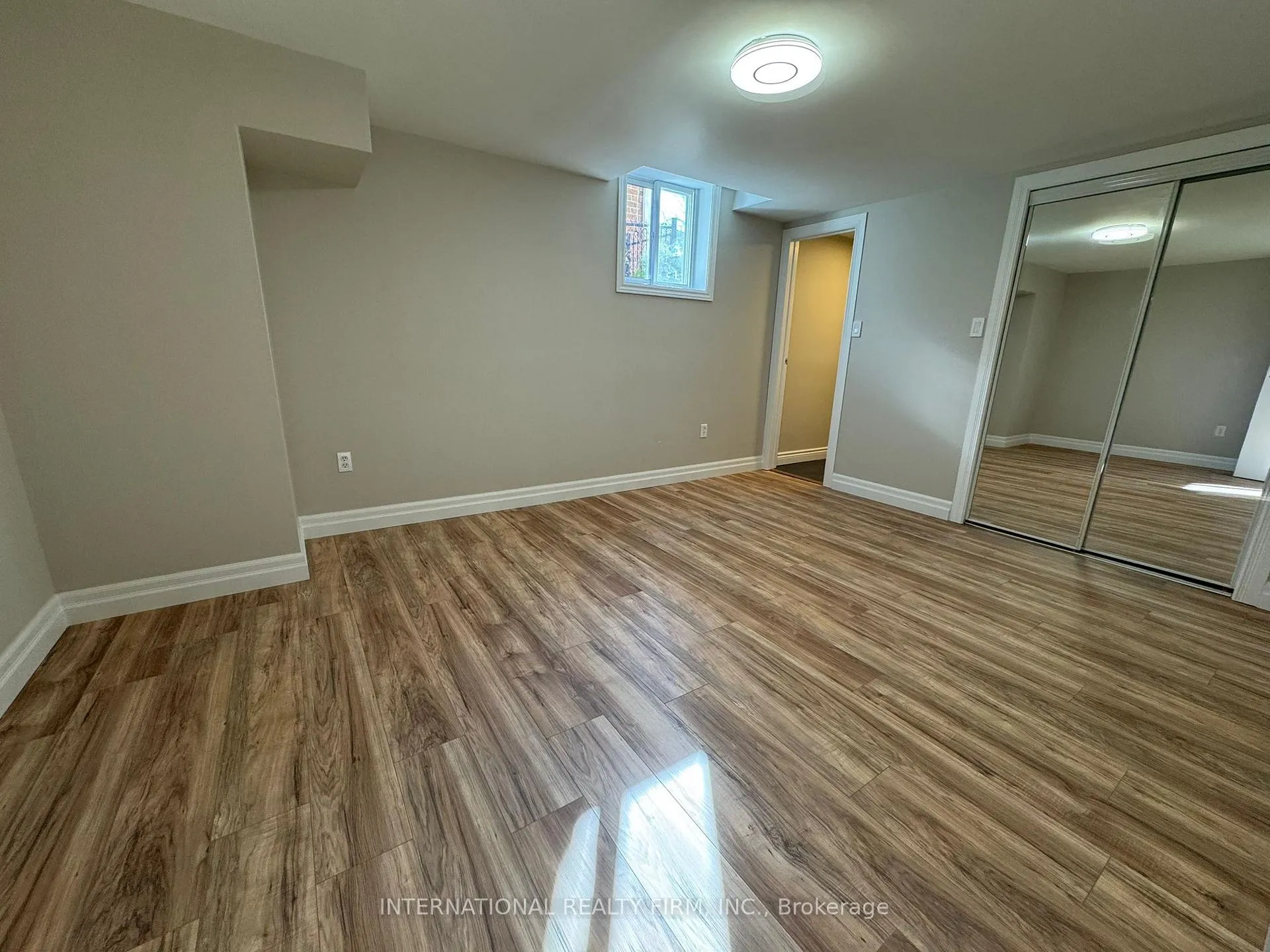 Photo 14 of Unit Bsmnt, 114 Crawford Rose Drive, Aurora, Aurora Heights — HOMEH
