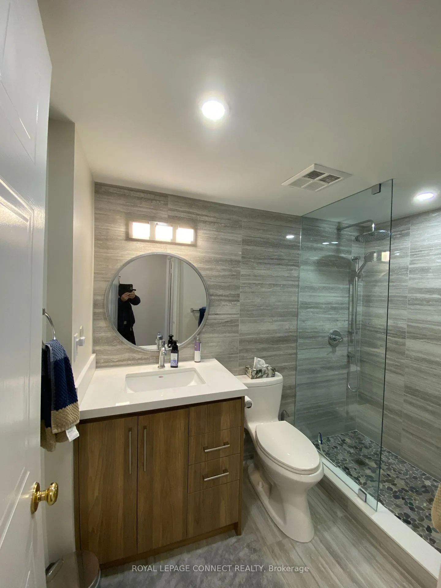 Photo 12 of Unit 513, 1890 Valley Farm Road, Pickering, Town Centre — HOMEH