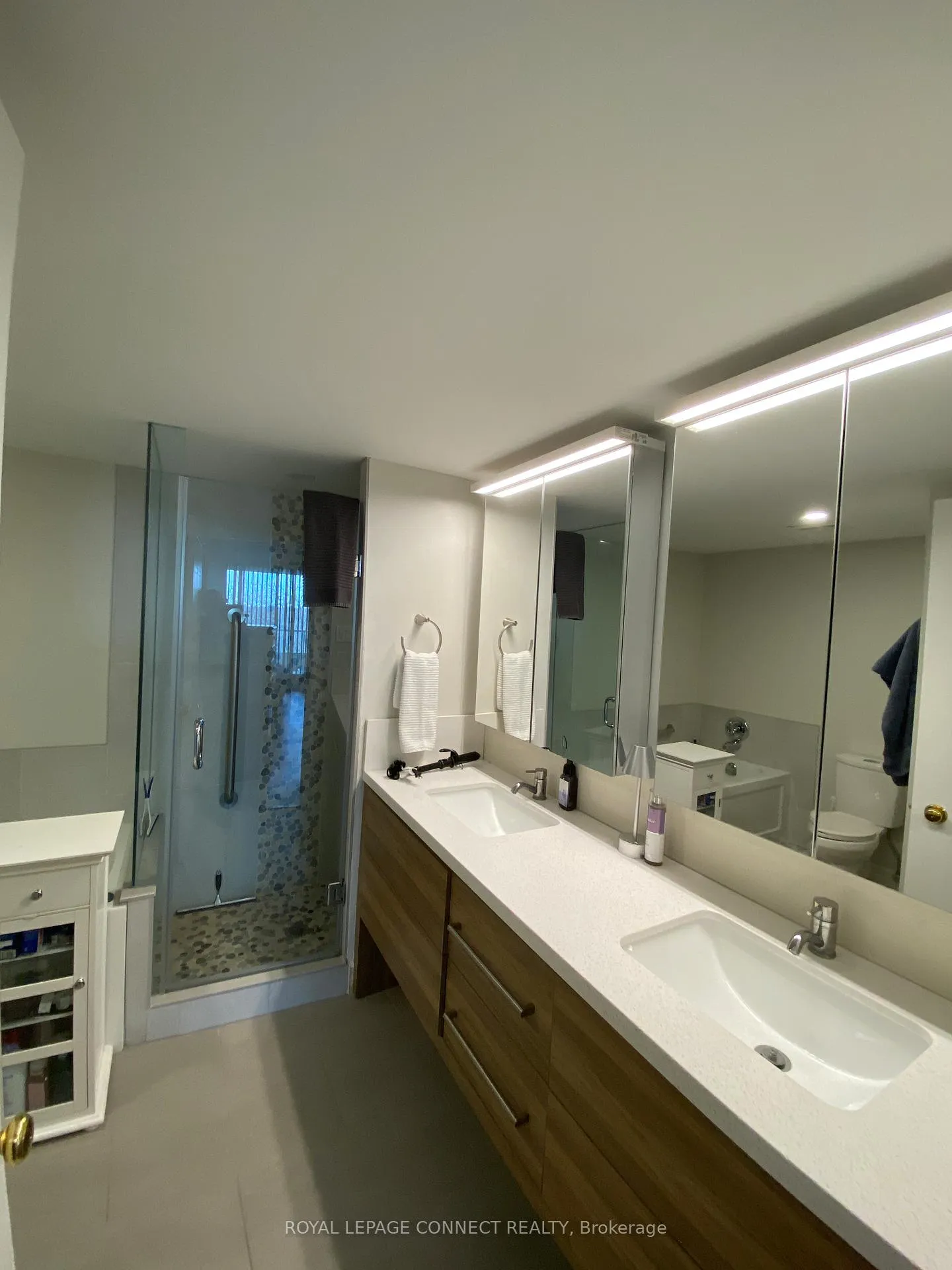 Photo 14 of Unit 513, 1890 Valley Farm Road, Pickering, Town Centre — HOMEH