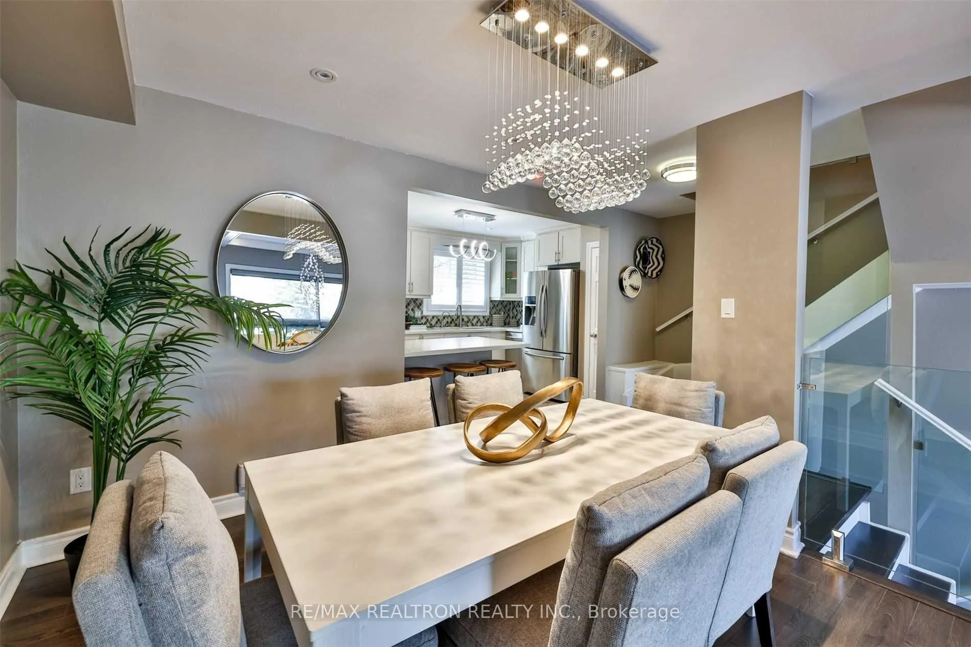 Photo 10 of Unit 7, 115 Henderson Avenue, Markham, Thornhill — HOMEH