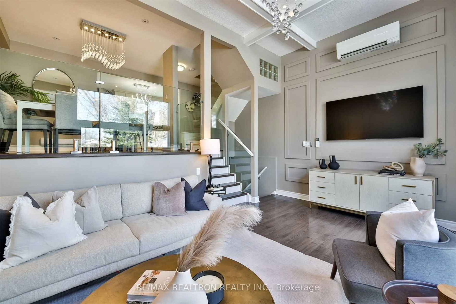 Photo 11 of Unit 7, 115 Henderson Avenue, Markham, Thornhill — HOMEH
