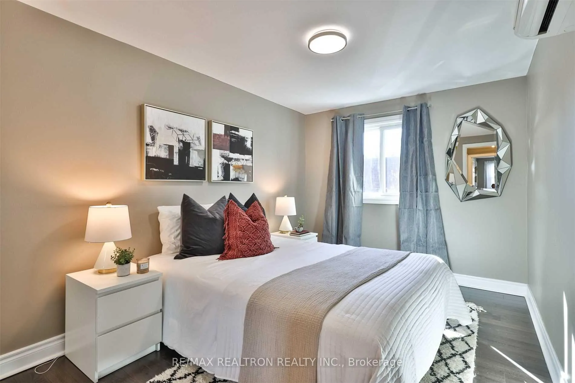 Photo 30 of Unit 7, 115 Henderson Avenue, Markham, Thornhill — HOMEH