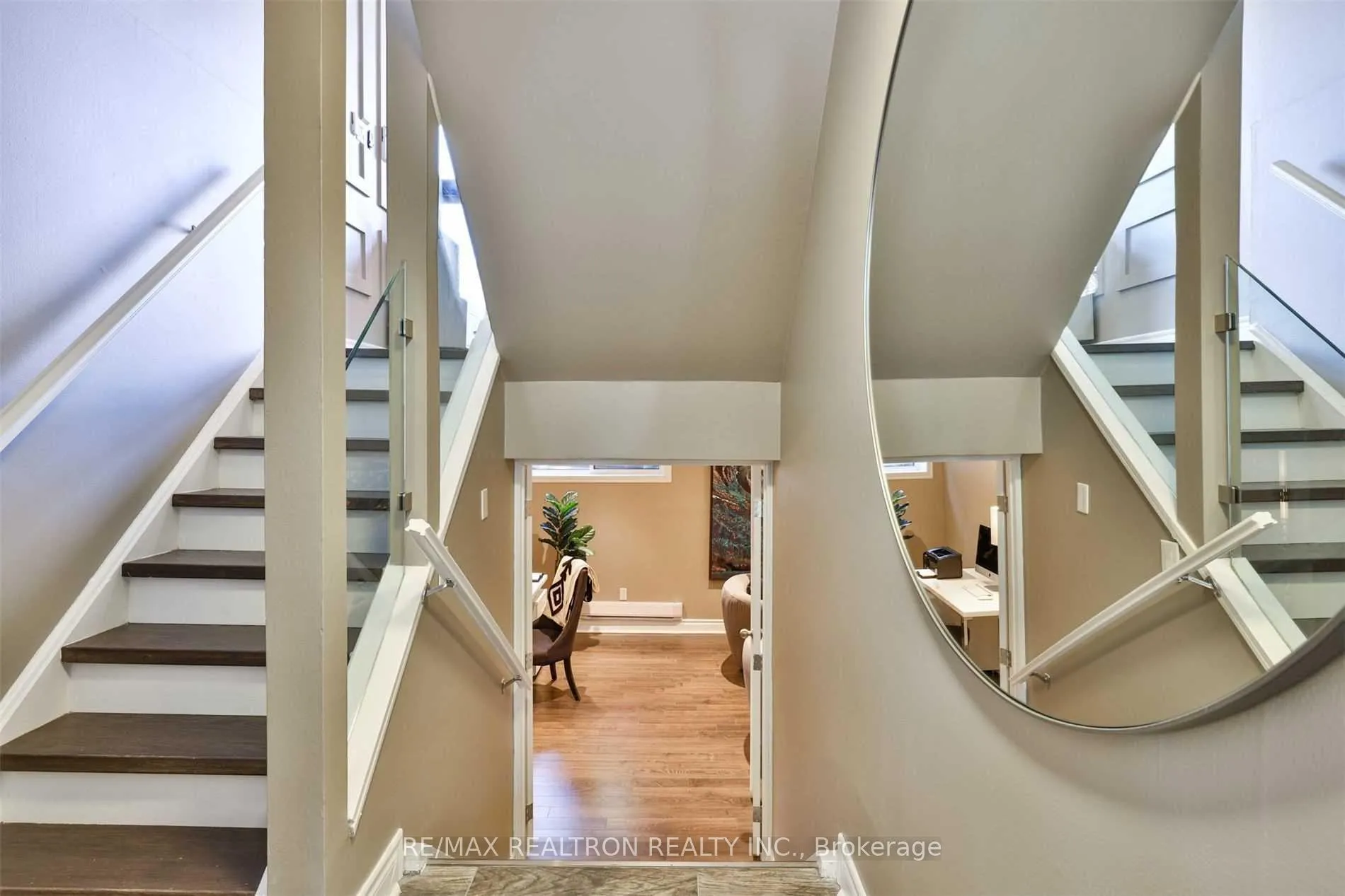 Photo 34 of Unit 7, 115 Henderson Avenue, Markham, Thornhill — HOMEH
