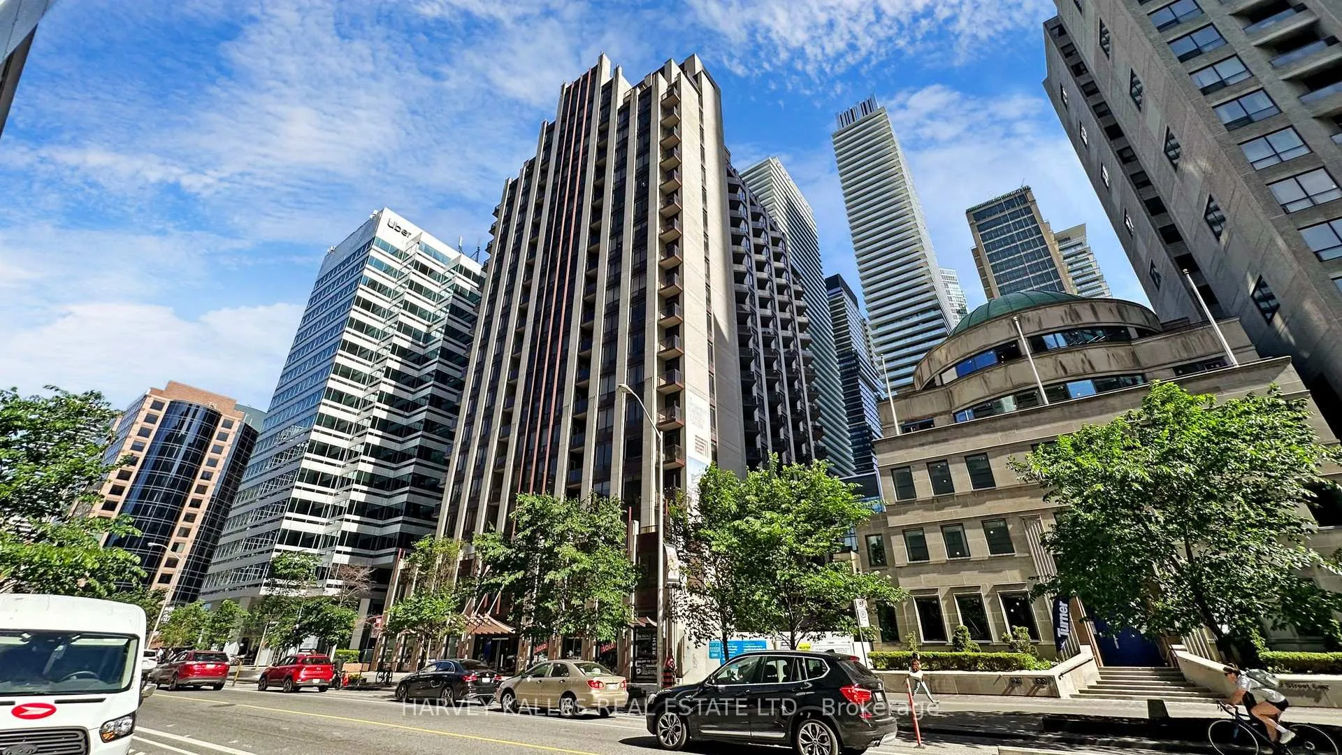 Photo 2 of Unit 903, 85 Bloor Street E, Toronto, Church-Yonge Corridor — HOMEH