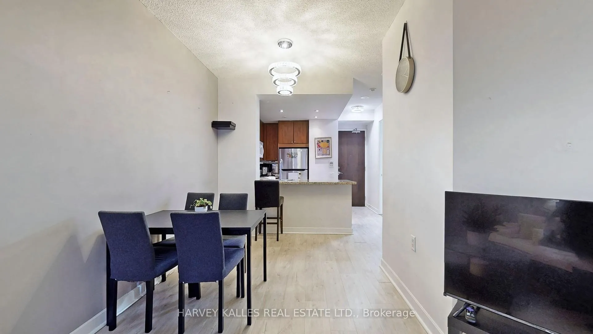 Photo 15 of Unit 903, 85 Bloor Street E, Toronto, Church-Yonge Corridor — HOMEH