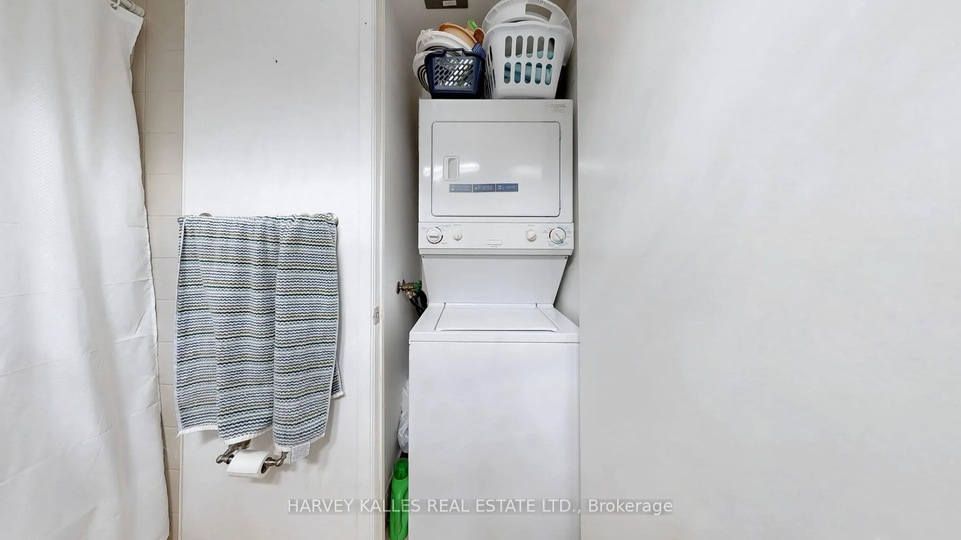 Photo 24 of Unit 903, 85 Bloor Street E, Toronto, Church-Yonge Corridor — HOMEH
