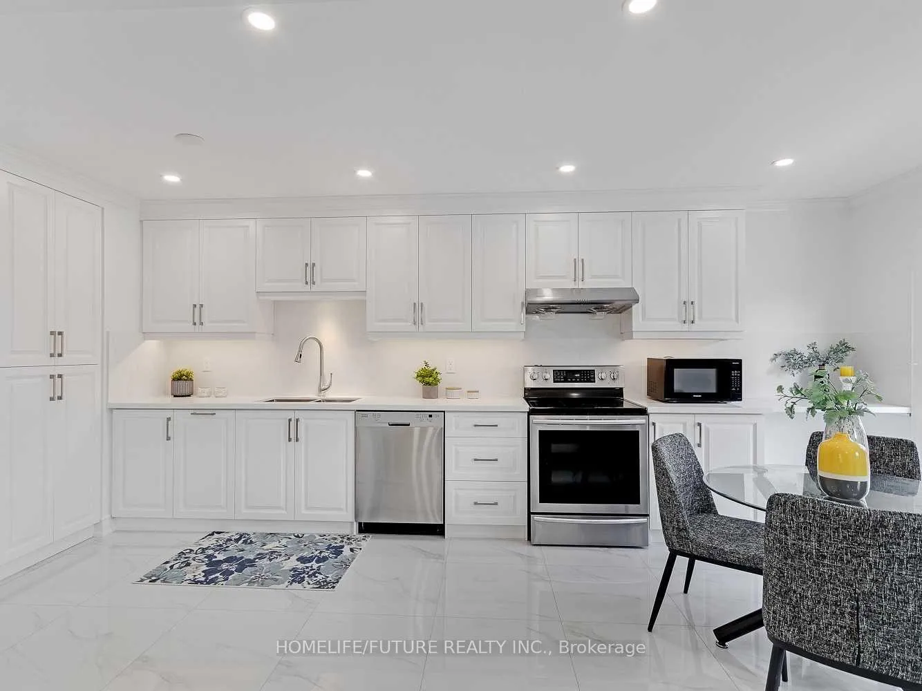 Photo 7 of 250 Woodhall Road, Markham, Milliken Mills East — HOMEH