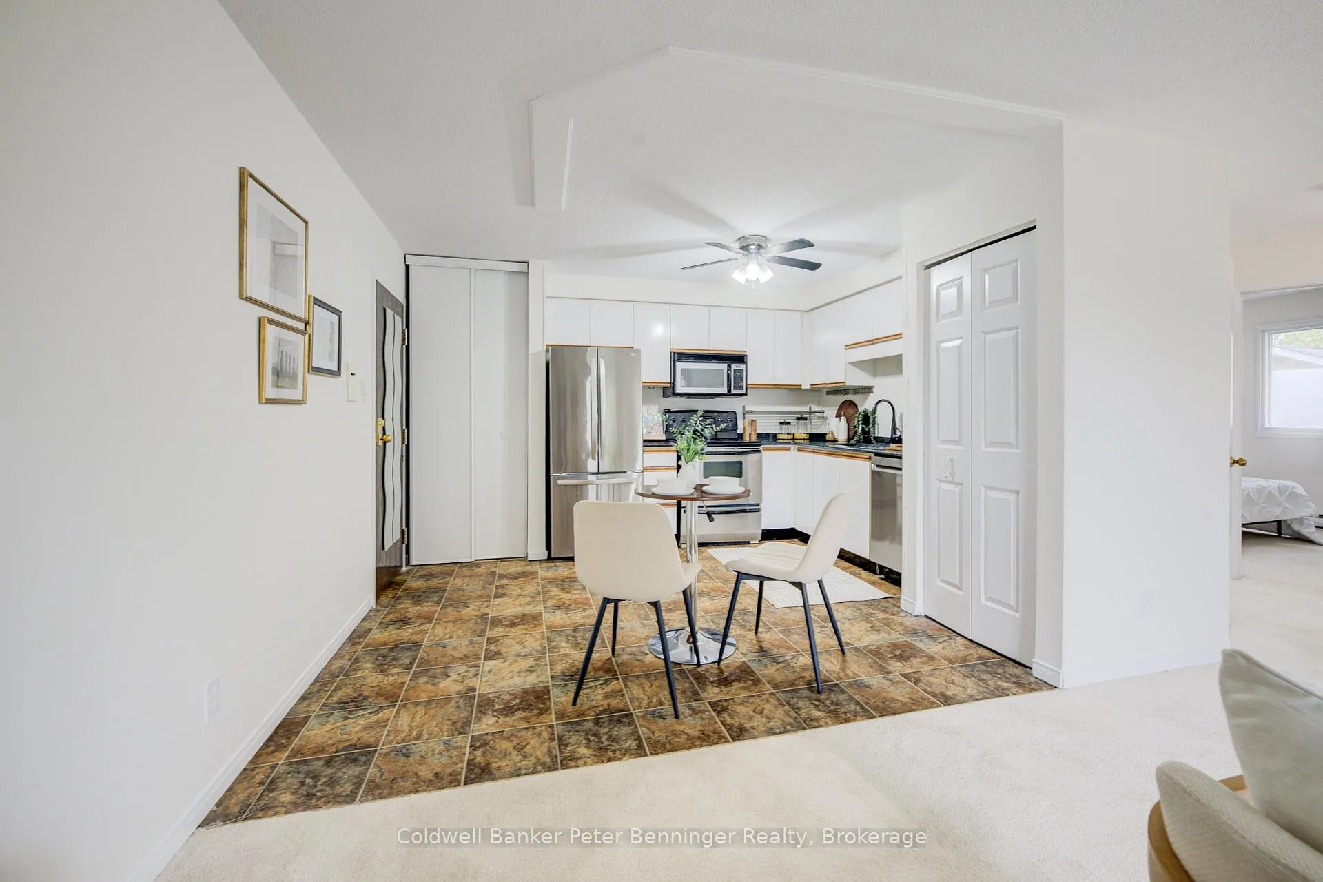 Photo 10 of Unit unit 9, 331 Northlake Drive, Waterloo — HOMEH