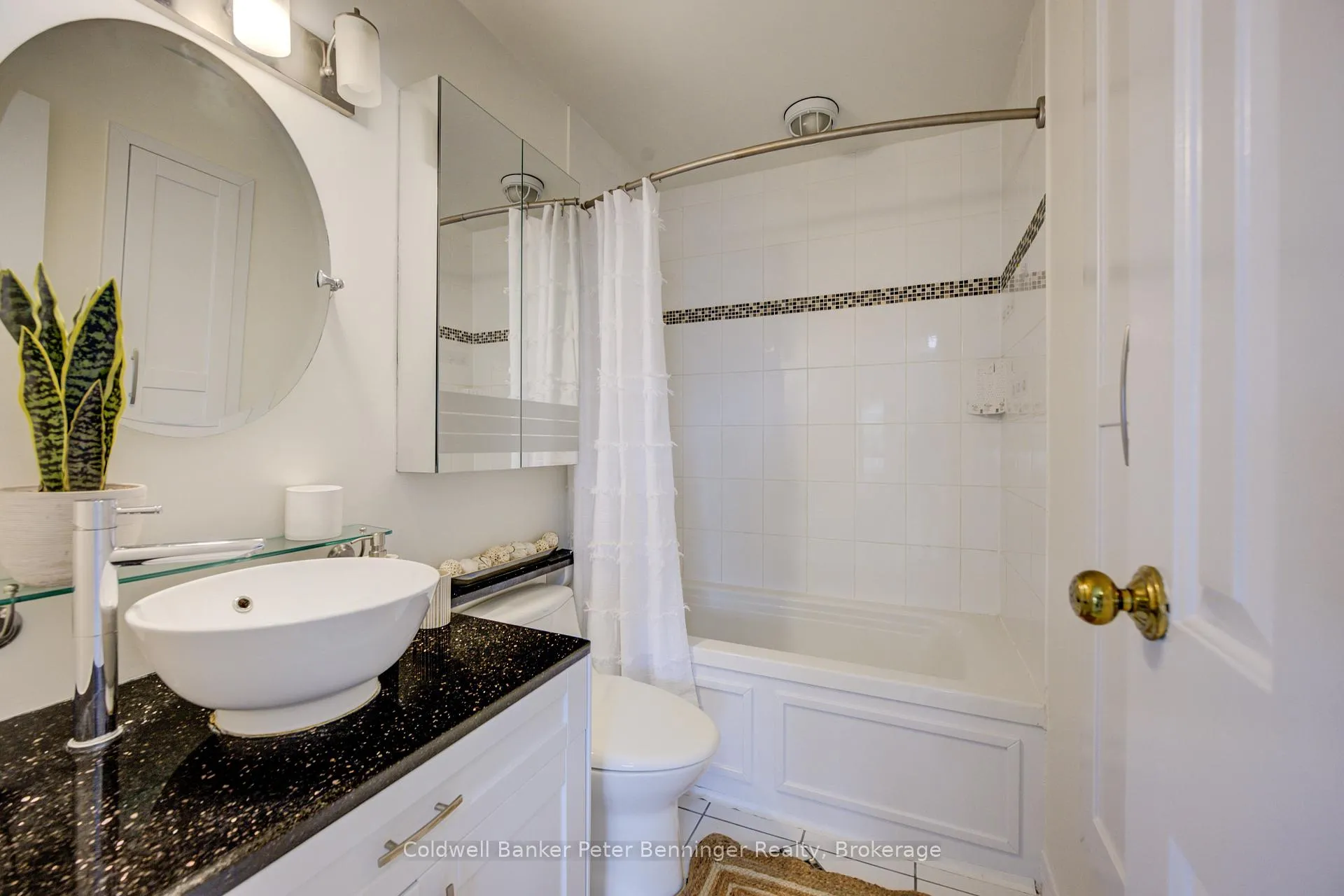 Photo 22 of Unit unit 9, 331 Northlake Drive, Waterloo — HOMEH