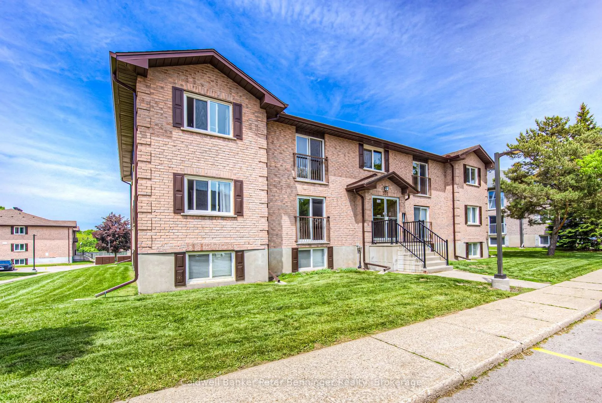 Photo 26 of Unit unit 9, 331 Northlake Drive, Waterloo — HOMEH