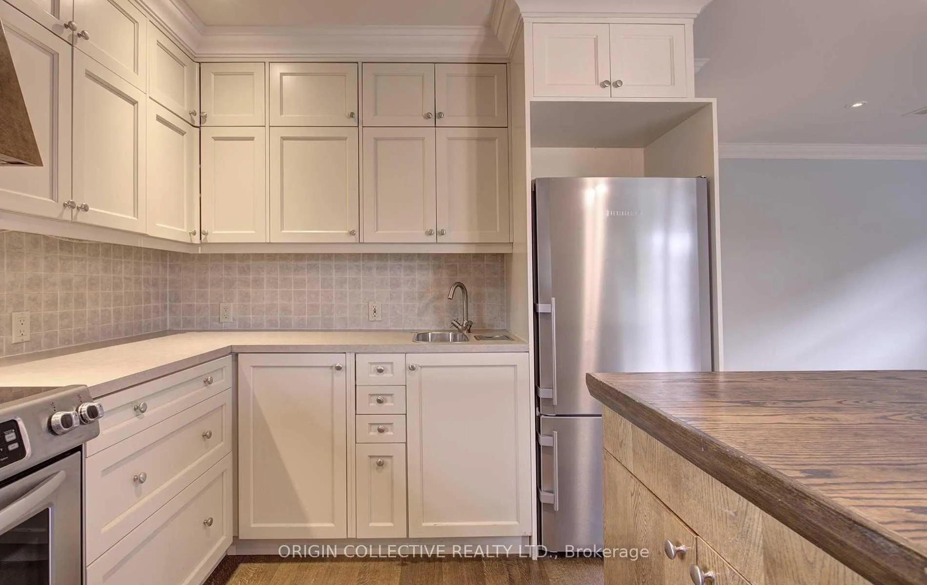 Photo 7 of Unit 2, 97 Runnymede Road, Toronto, High Park-Swansea — HOMEH