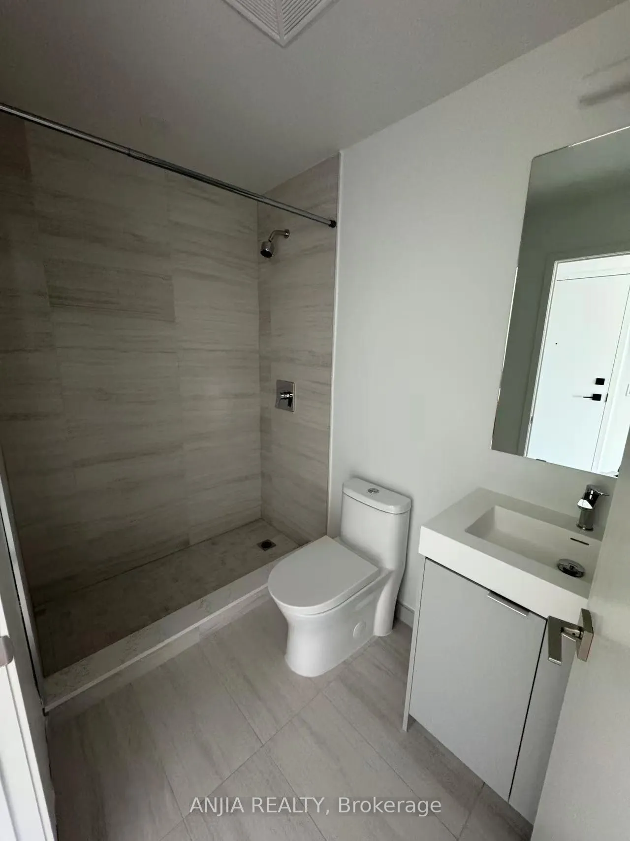 Photo 8 of Unit 1020, 10 Abeja Street, Vaughan, Concord — HOMEH