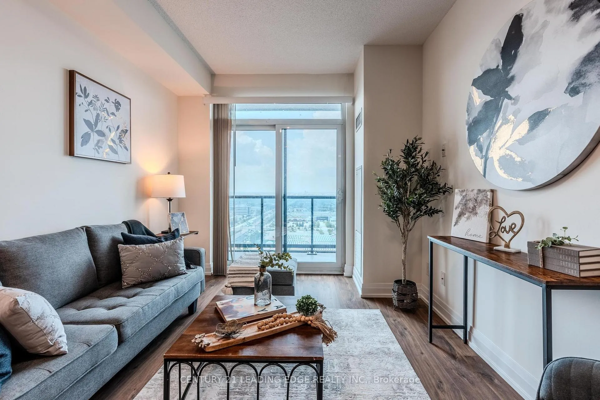 Photo 2 of Unit 1807, 3700 Highway 7, Vaughan, Vaughan Corporate Centre — HOMEH