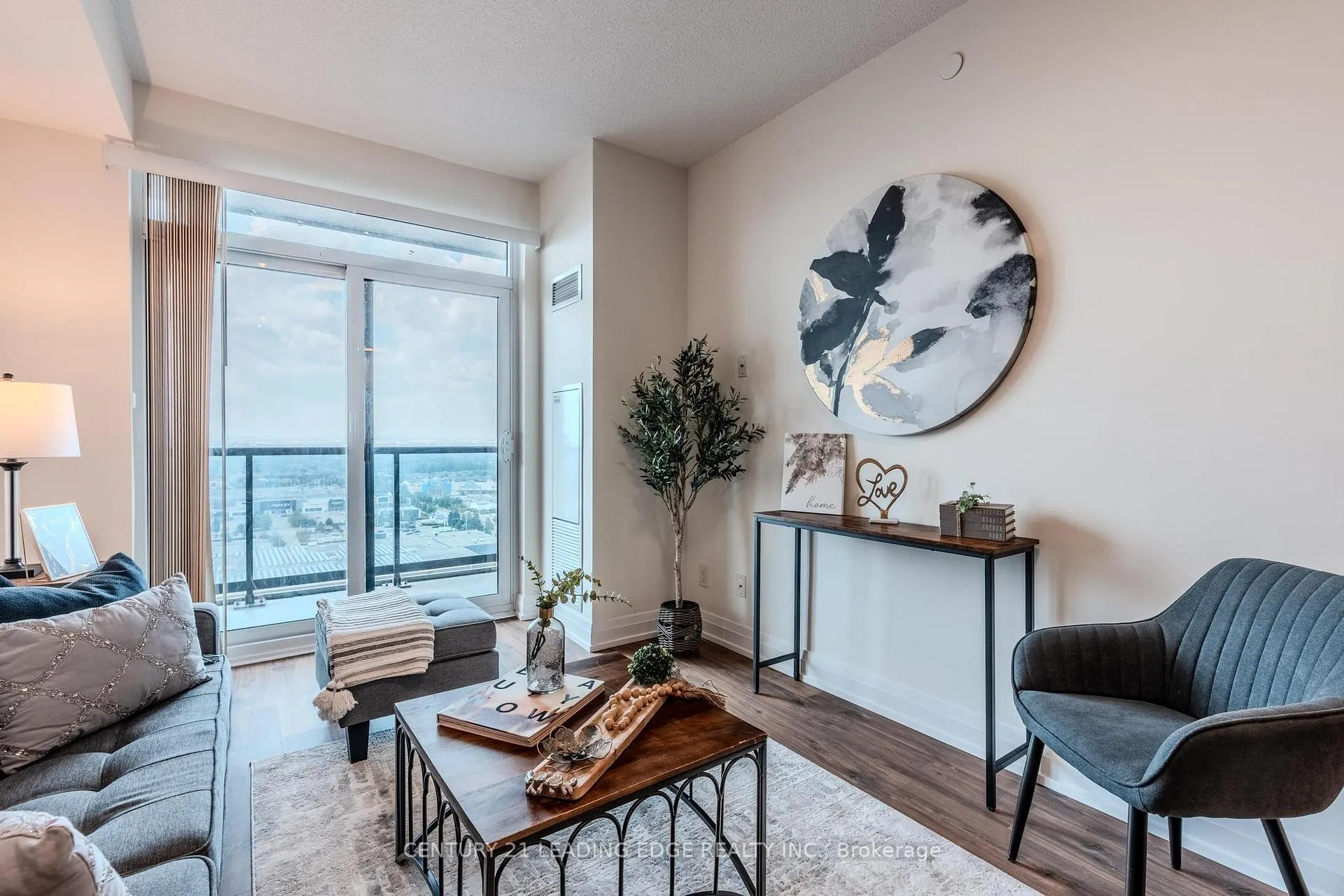Photo 3 of Unit 1807, 3700 Highway 7, Vaughan, Vaughan Corporate Centre — HOMEH