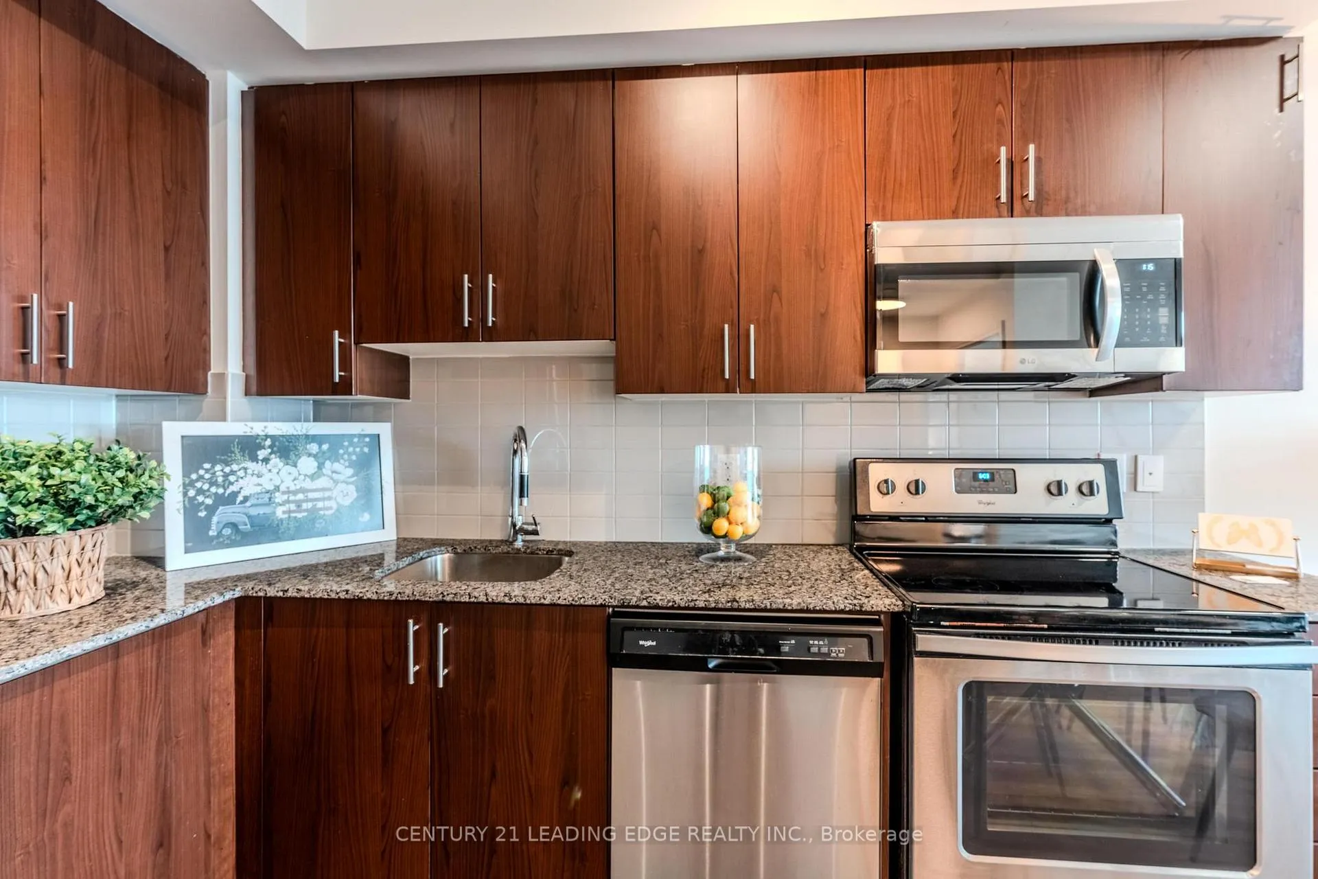 Photo 6 of Unit 1807, 3700 Highway 7, Vaughan, Vaughan Corporate Centre — HOMEH
