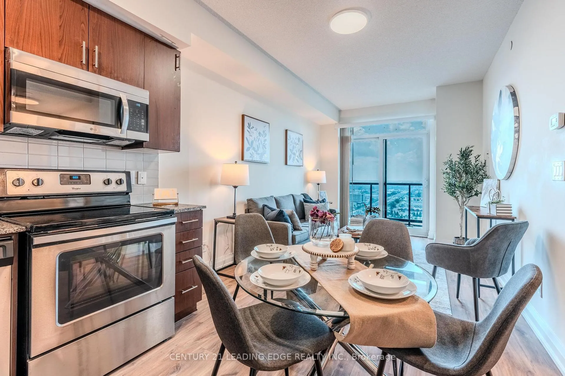 Photo 7 of Unit 1807, 3700 Highway 7, Vaughan, Vaughan Corporate Centre — HOMEH