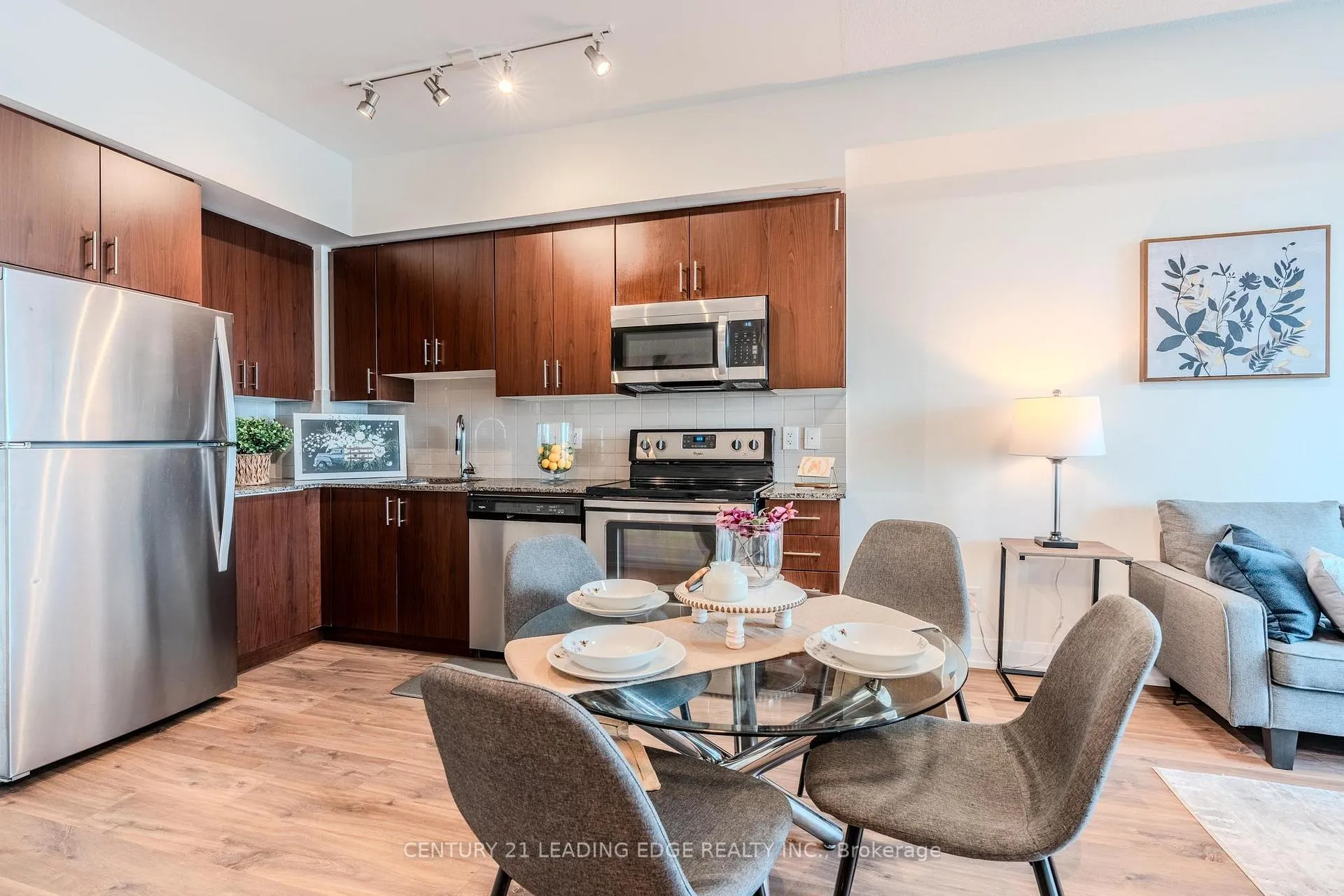 Photo 8 of Unit 1807, 3700 Highway 7, Vaughan, Vaughan Corporate Centre — HOMEH