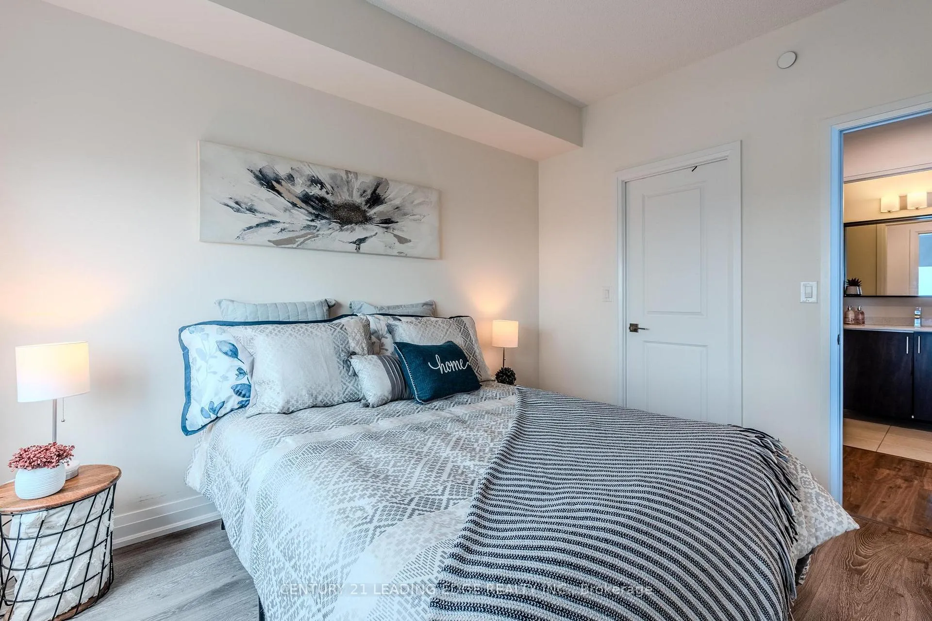 Photo 14 of Unit 1807, 3700 Highway 7, Vaughan, Vaughan Corporate Centre — HOMEH