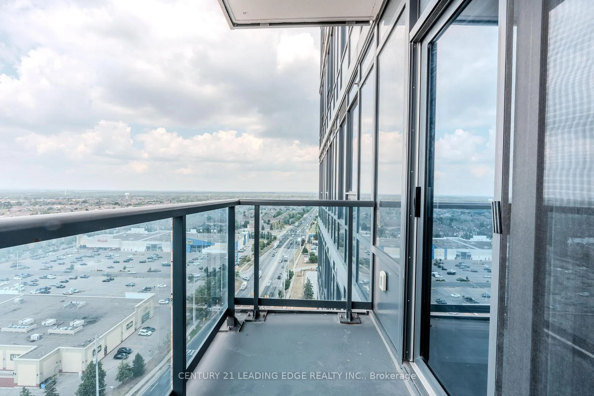Photo 17 of Unit 1807, 3700 Highway 7, Vaughan, Vaughan Corporate Centre — HOMEH