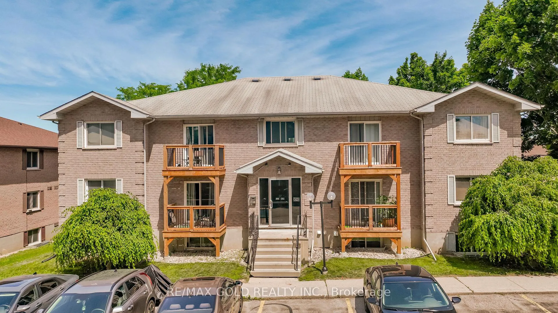 Photo 3 of Unit 208, 266 Overlea Drive, Kitchener — HOMEH
