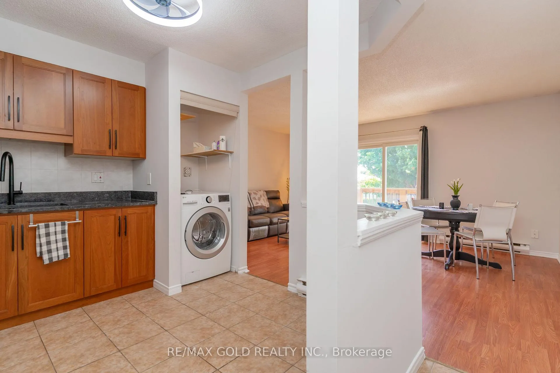 Photo 8 of Unit 208, 266 Overlea Drive, Kitchener — HOMEH