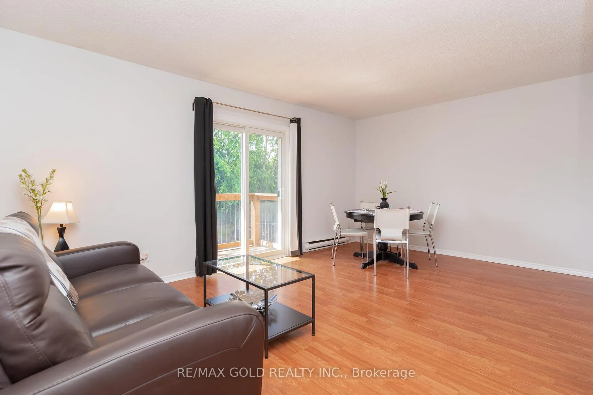Photo 12 of Unit 208, 266 Overlea Drive, Kitchener — HOMEH
