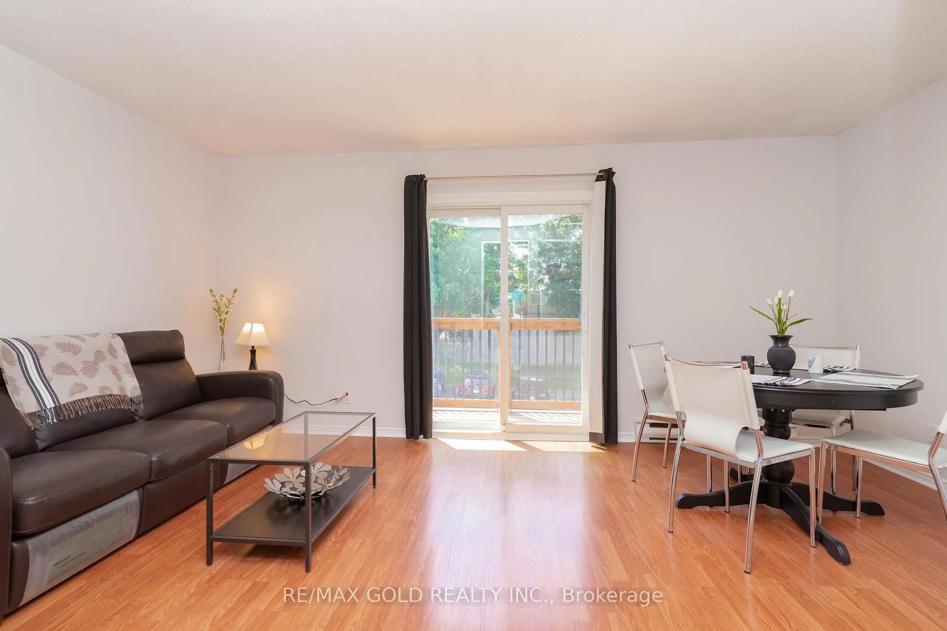 Photo 13 of Unit 208, 266 Overlea Drive, Kitchener — HOMEH