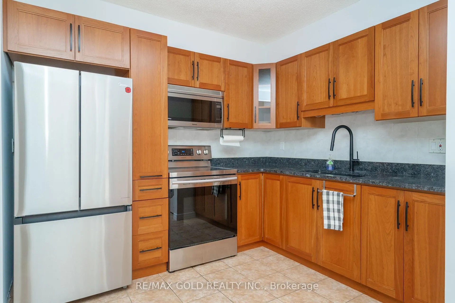 Photo 16 of Unit 208, 266 Overlea Drive, Kitchener — HOMEH