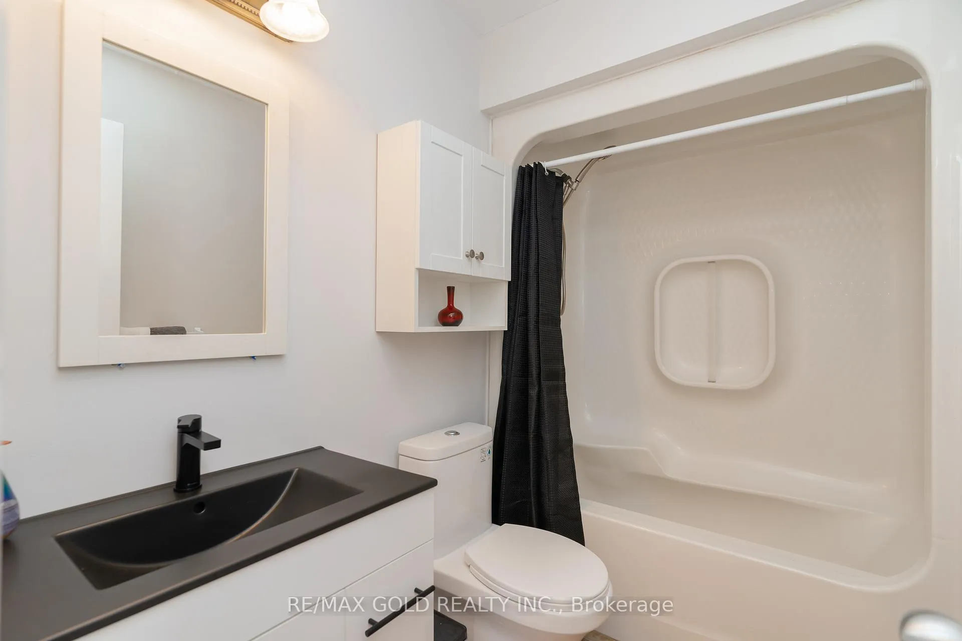 Photo 27 of Unit 208, 266 Overlea Drive, Kitchener — HOMEH