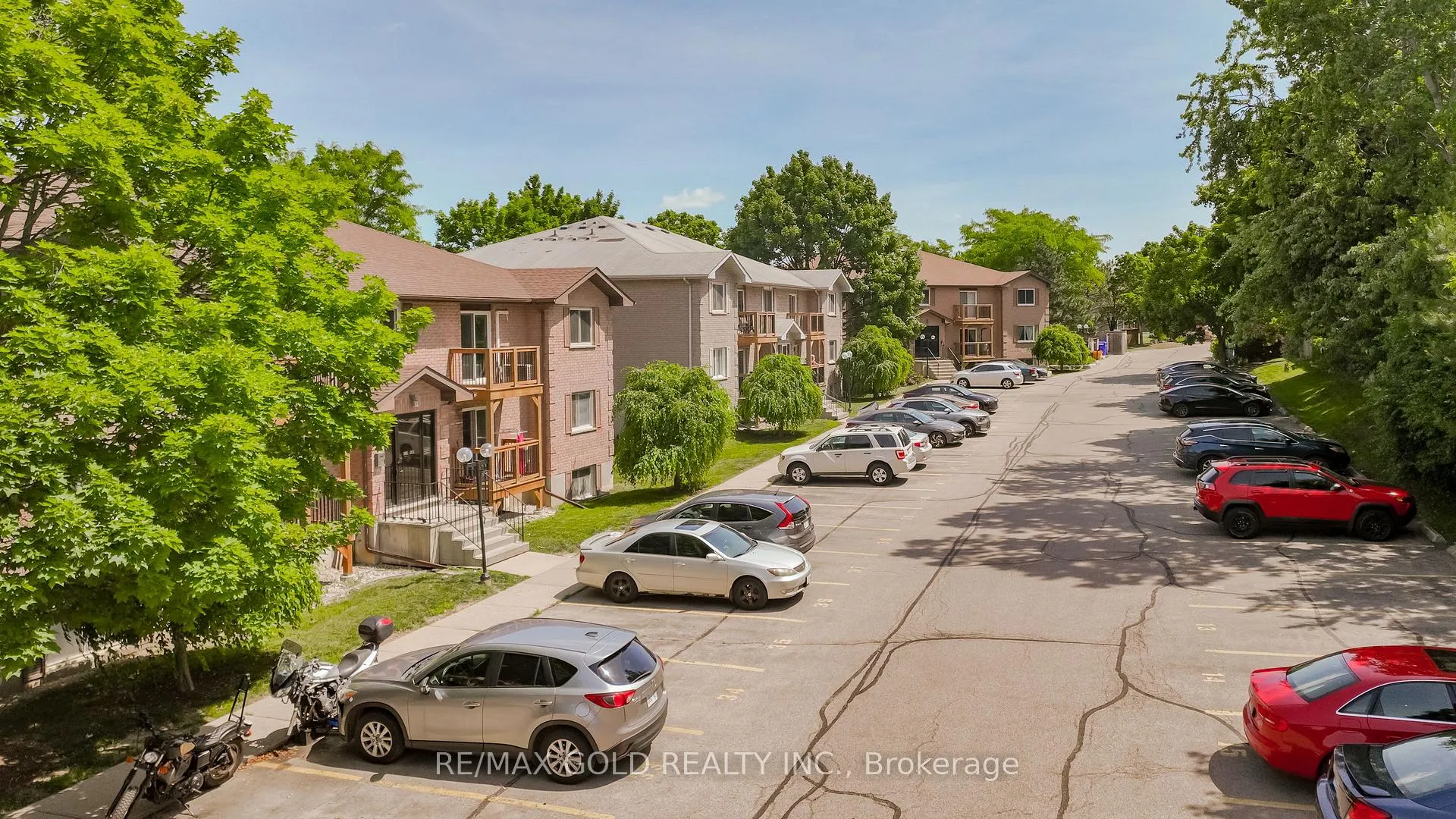 Photo 31 of Unit 208, 266 Overlea Drive, Kitchener — HOMEH