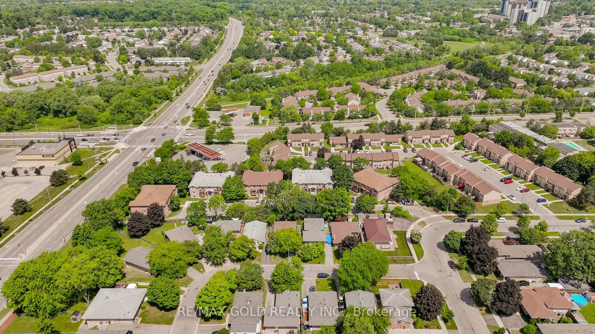 Photo 34 of Unit 208, 266 Overlea Drive, Kitchener — HOMEH