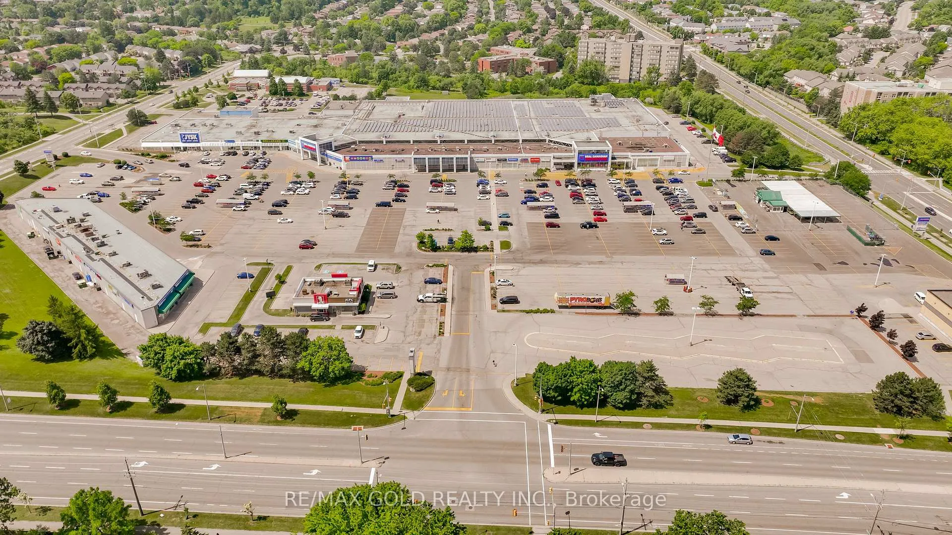 Photo 37 of Unit 208, 266 Overlea Drive, Kitchener — HOMEH