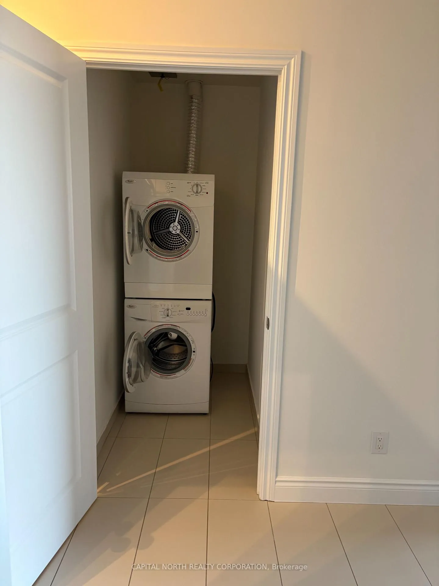 Photo 7 of Unit 818, 325 South Park Road, Markham, Commerce Valley — HOMEH