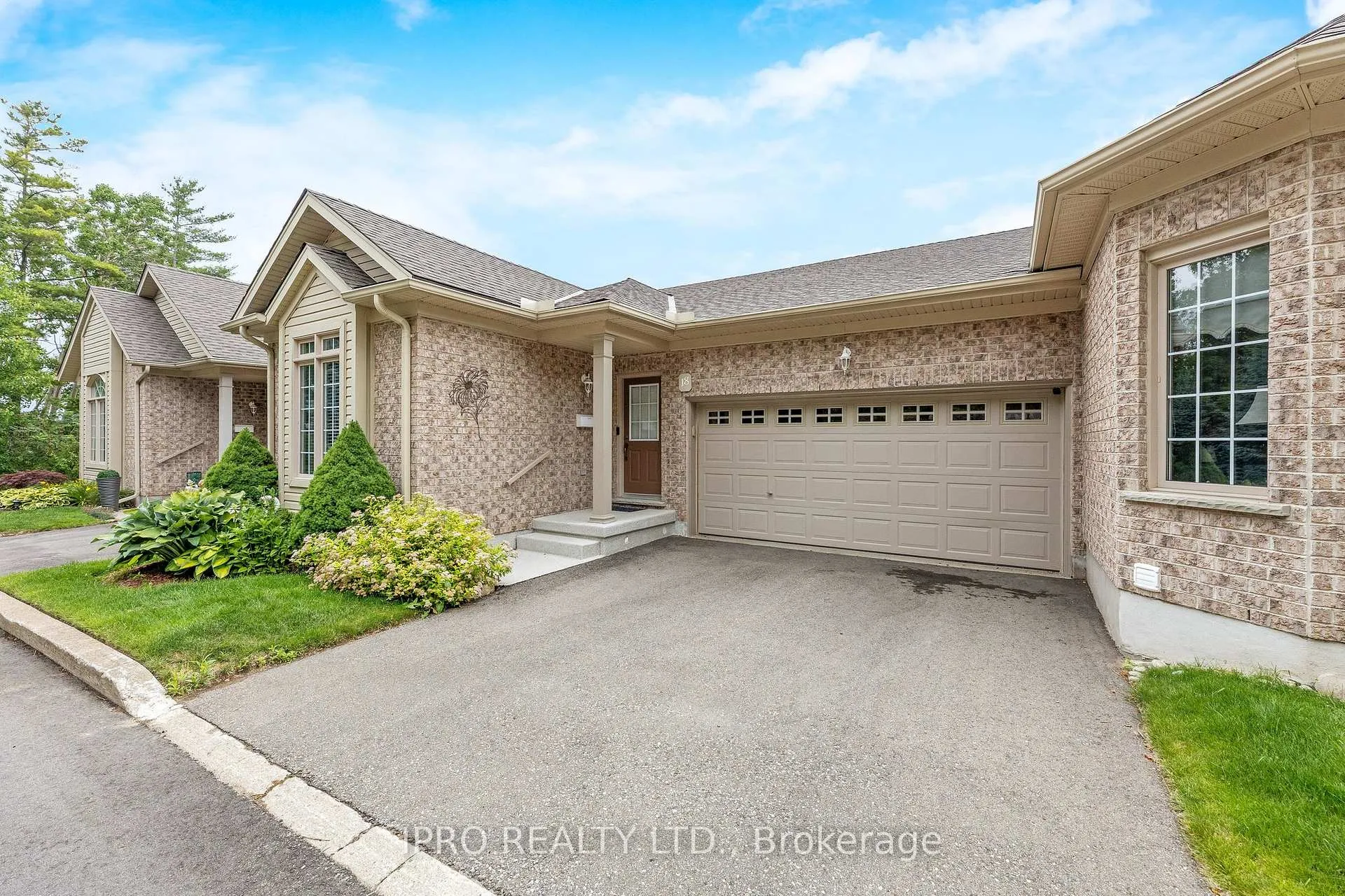 Photo 2 of Unit 18, 165 Chandos Drive, Kitchener — HOMEH