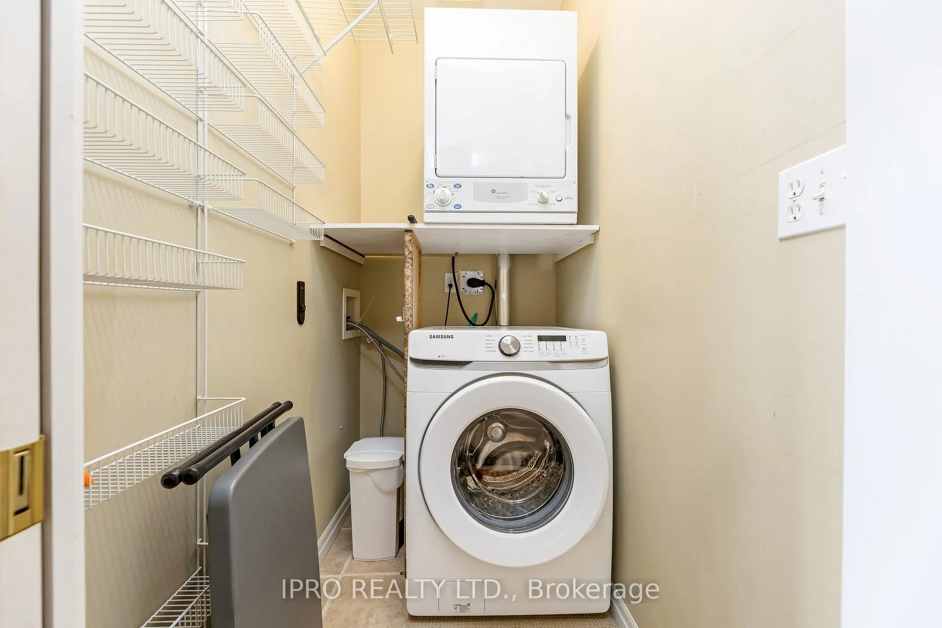 Photo 19 of Unit 18, 165 Chandos Drive, Kitchener — HOMEH