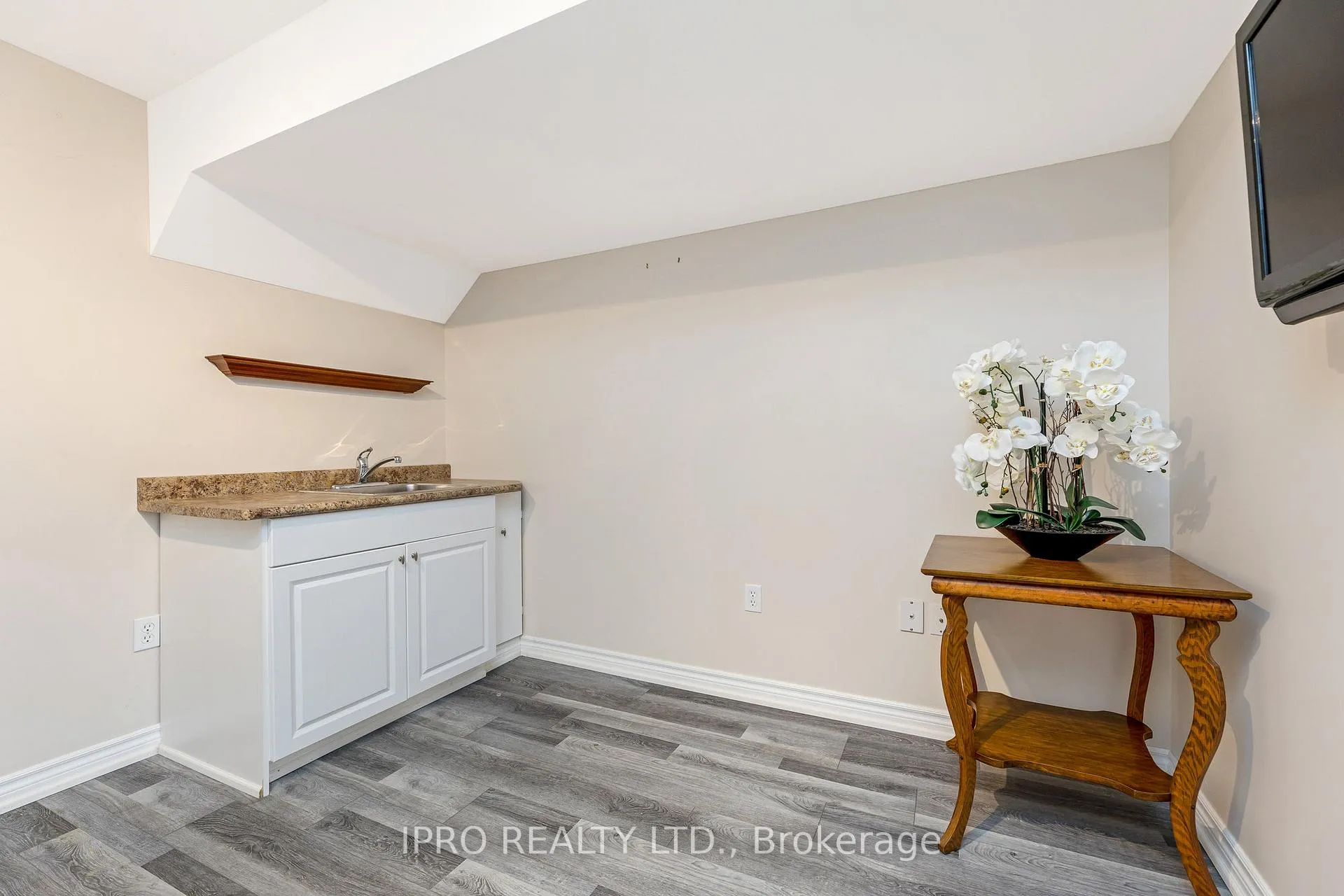Photo 26 of Unit 18, 165 Chandos Drive, Kitchener — HOMEH
