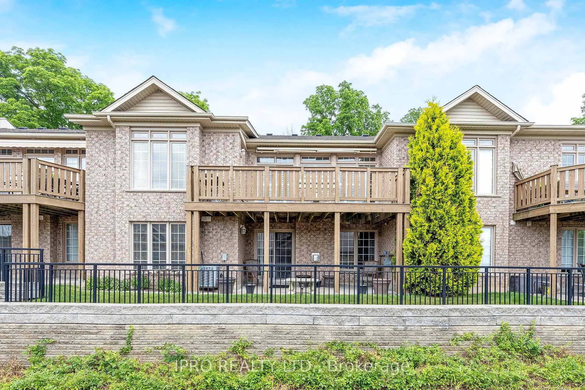 Photo 29 of Unit 18, 165 Chandos Drive, Kitchener — HOMEH