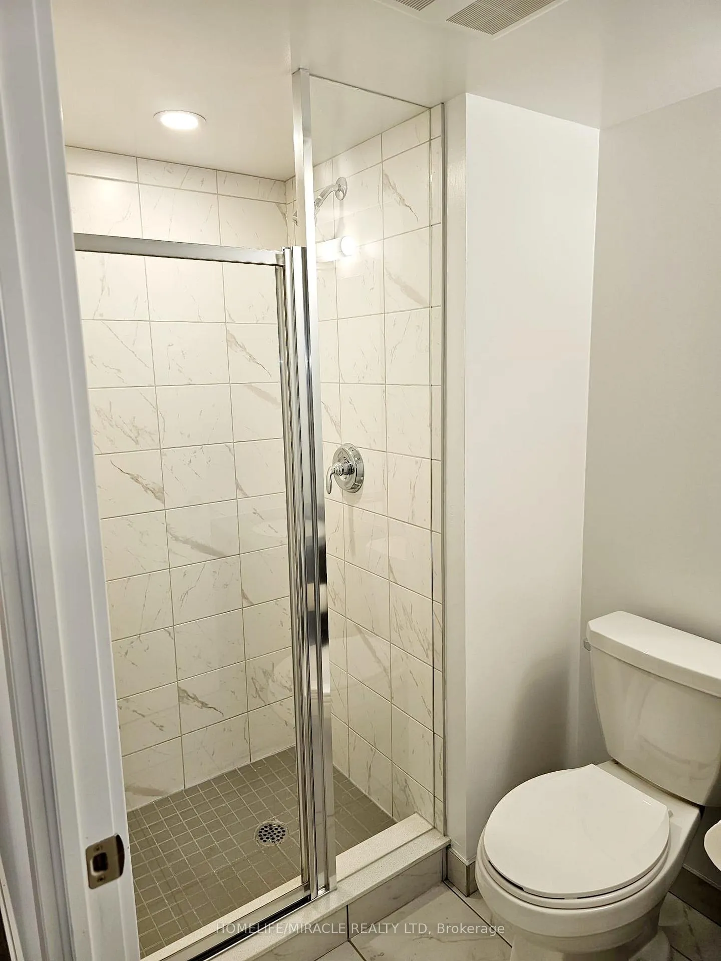 Photo 13 of Unit 903, 1435 Celebration Drive, Pickering, Bay Ridges — HOMEH