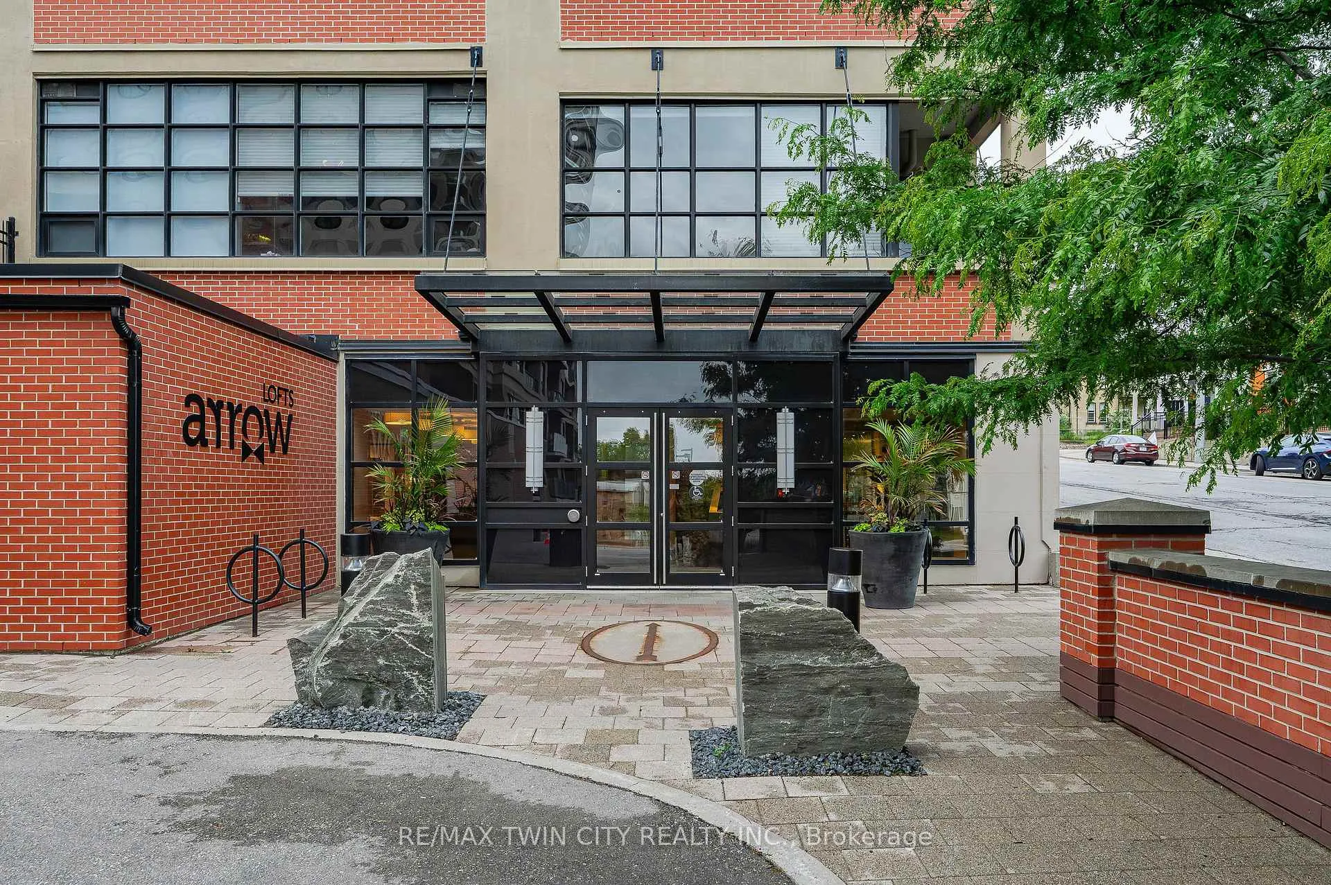 Photo 4 of Unit 612, 112 Benton Street, Kitchener — HOMEH