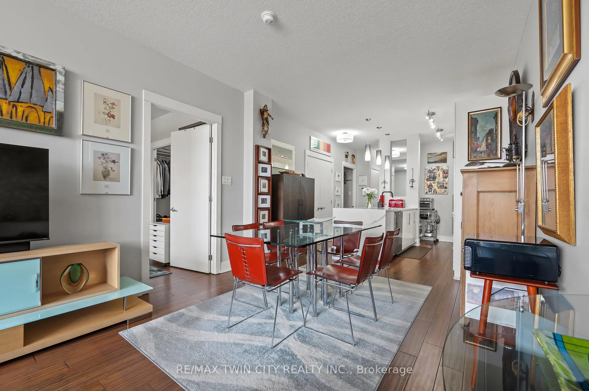 Photo 15 of Unit 612, 112 Benton Street, Kitchener — HOMEH