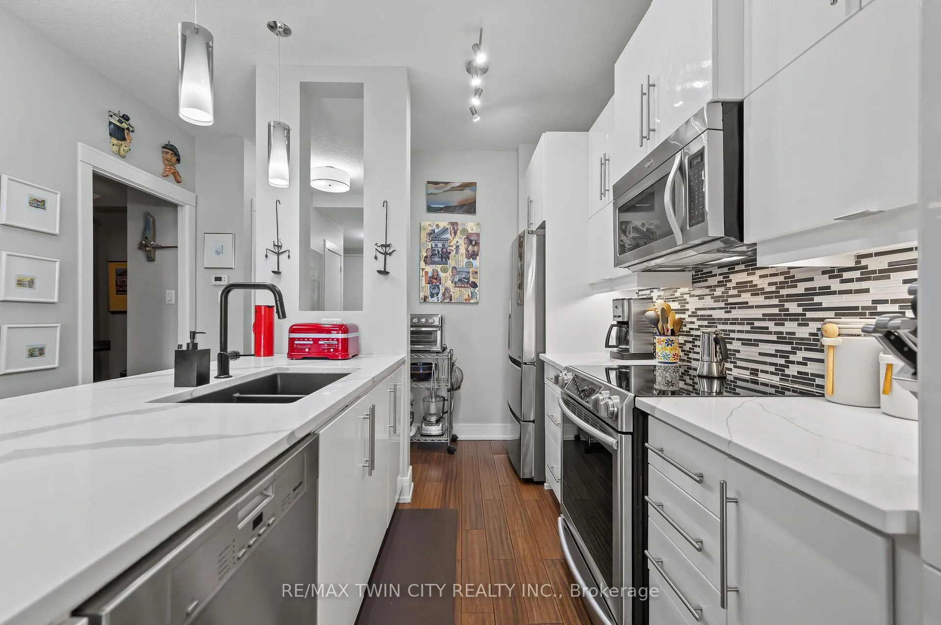 Photo 17 of Unit 612, 112 Benton Street, Kitchener — HOMEH