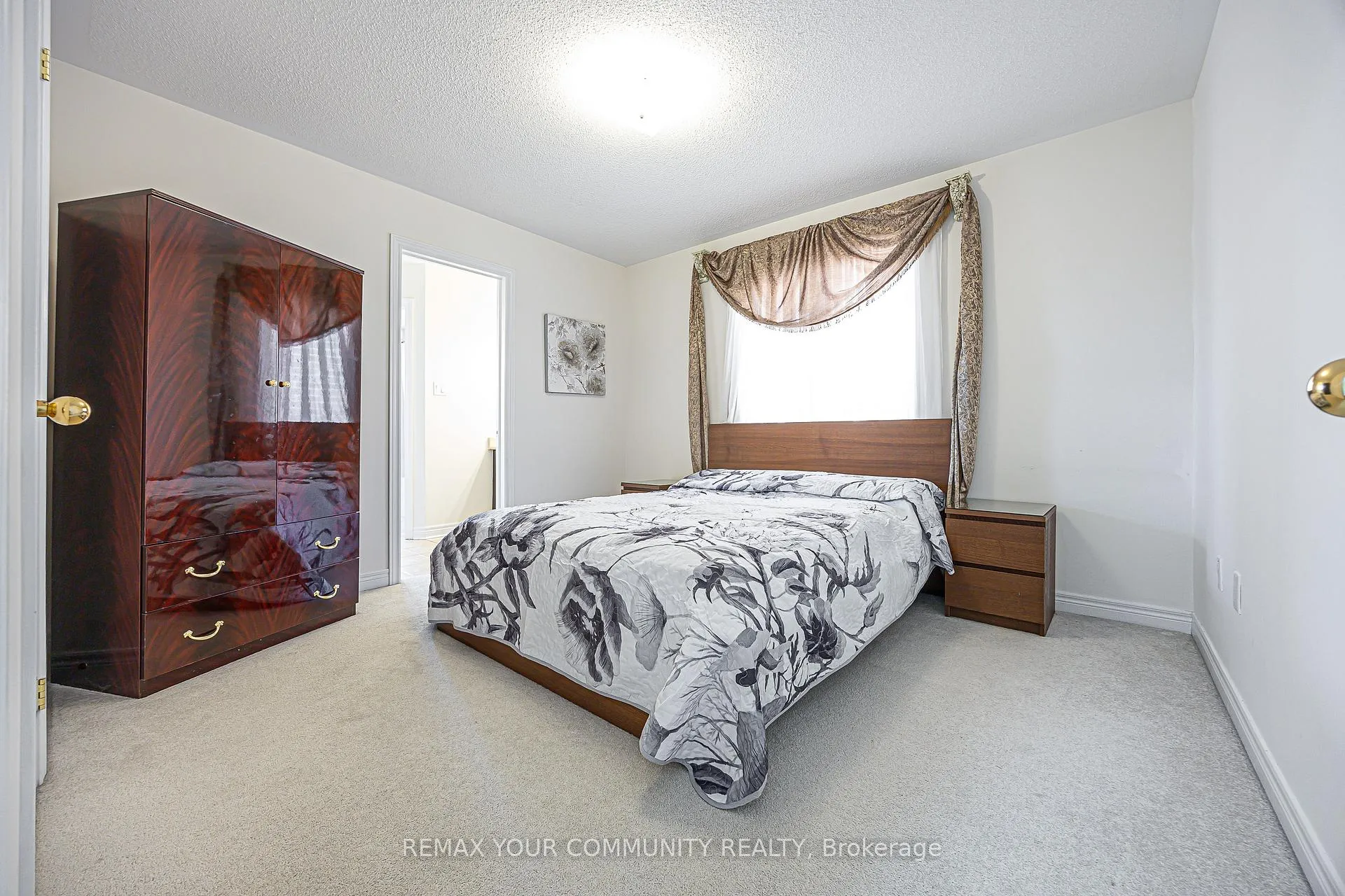 Photo 25 of 193 Maurier Boulevard, Vaughan, Patterson — HOMEH