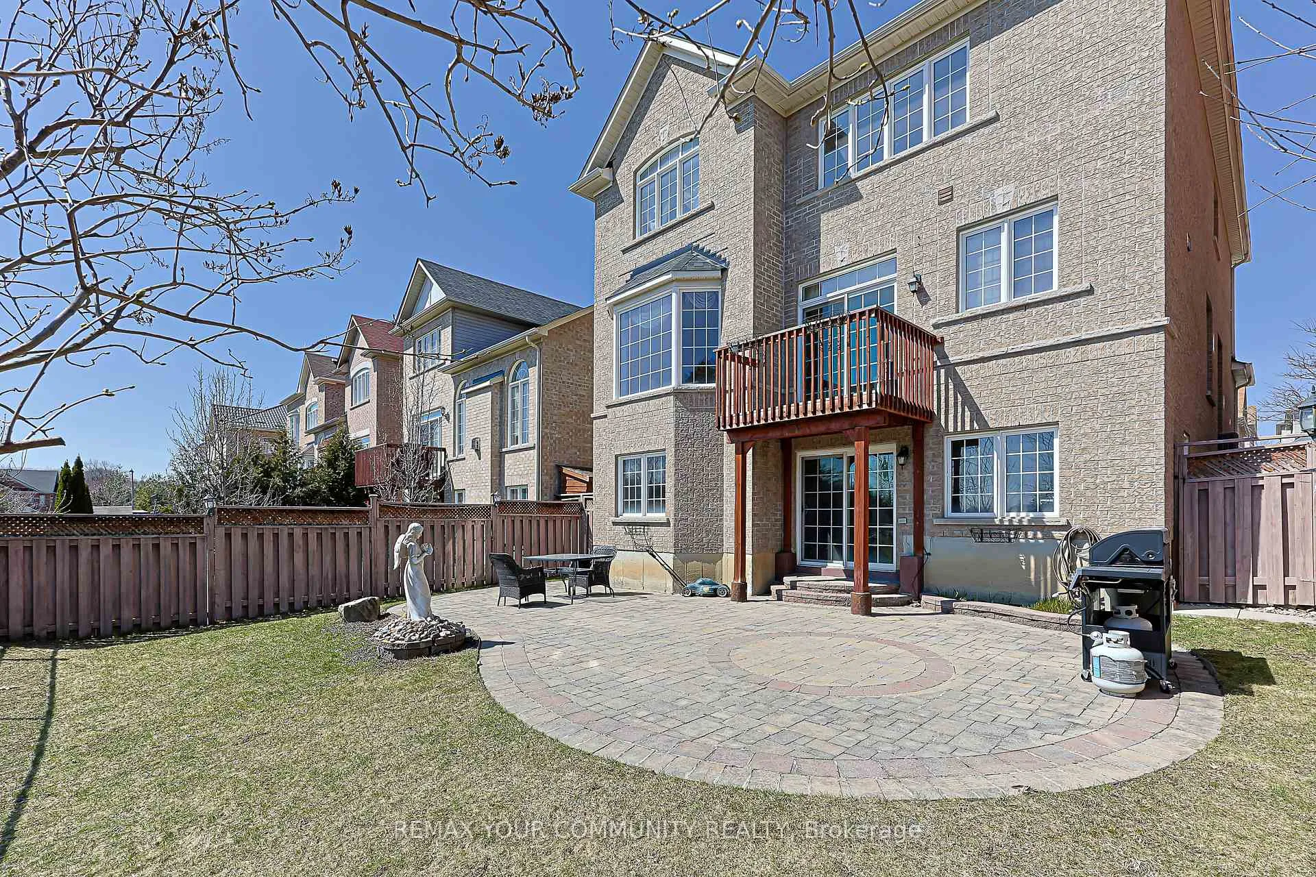 Photo 37 of 193 Maurier Boulevard, Vaughan, Patterson — HOMEH