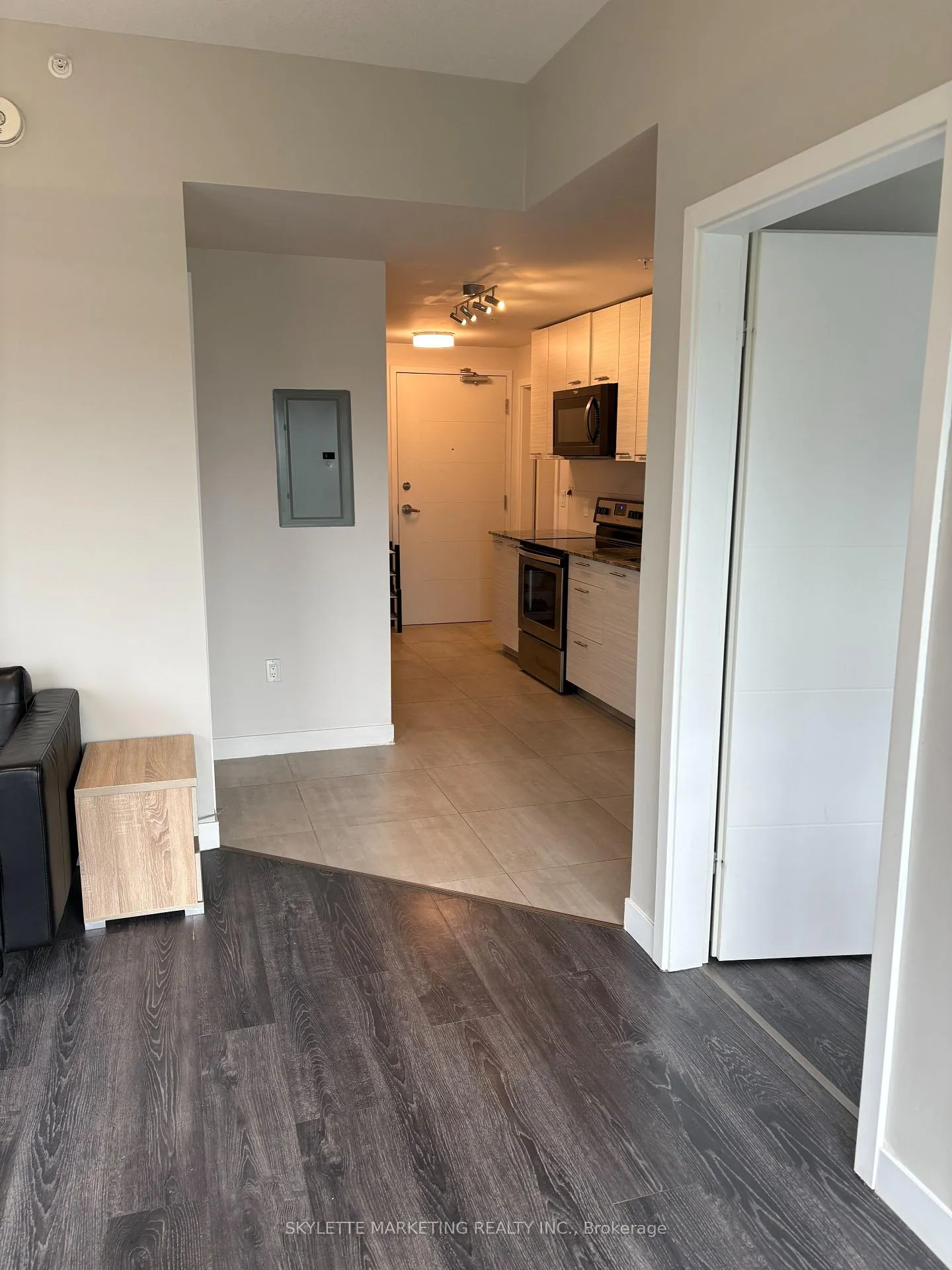 Photo 10 of Unit 601, 251 Hemlock Street, Waterloo, Beechwood/University — HOMEH