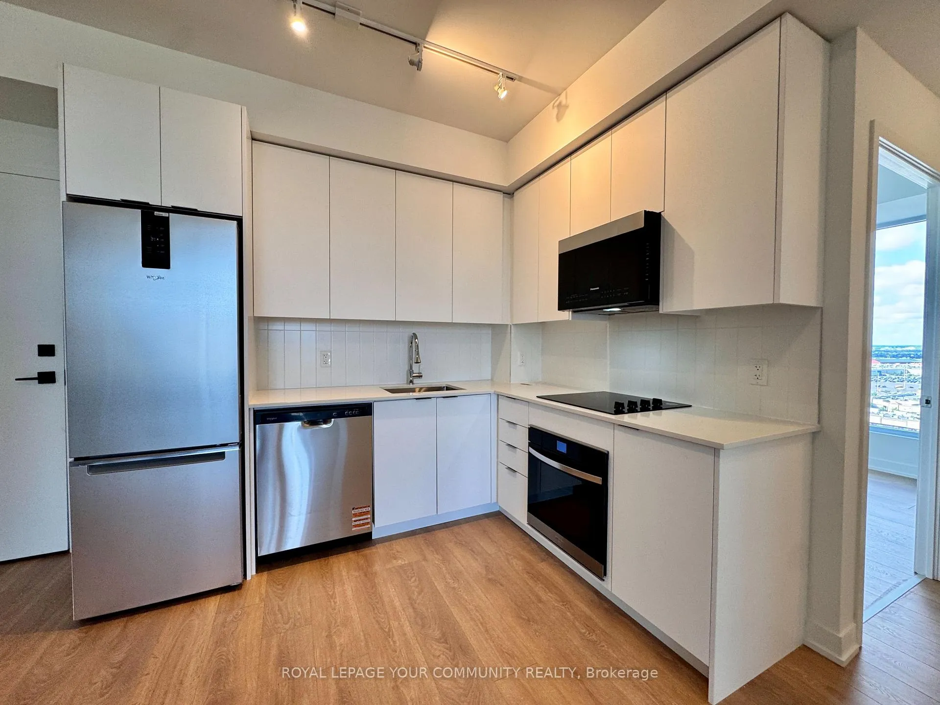 Photo 3 of Unit 1424, 498 Caldari Road, Vaughan, Concord — HOMEH