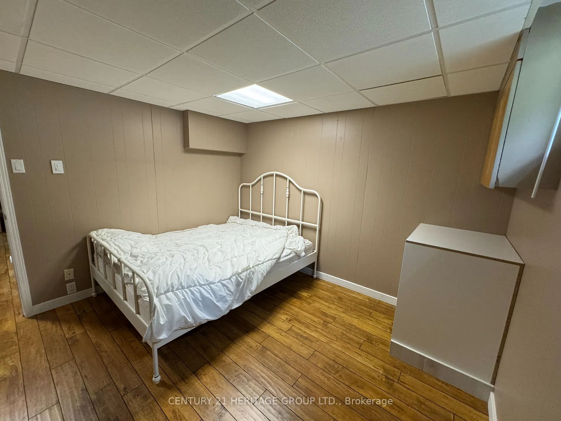 Photo 7 of 33 Aurora Heights Drive, Aurora, Aurora Heights — HOMEH