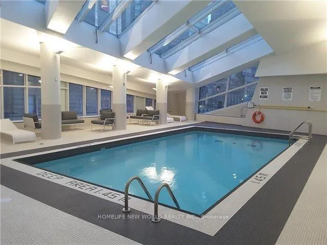Photo 6 of Unit 5301, 8 The Esplanade, Toronto, Waterfront Communities — HOMEH