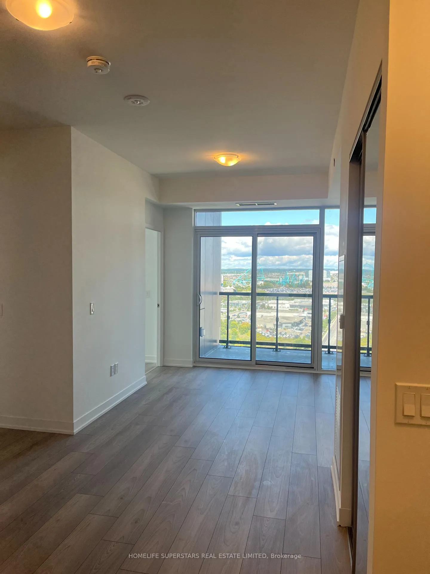 Photo 10 of Unit 2224, 498 Caldari Road, Vaughan, Concord — HOMEH