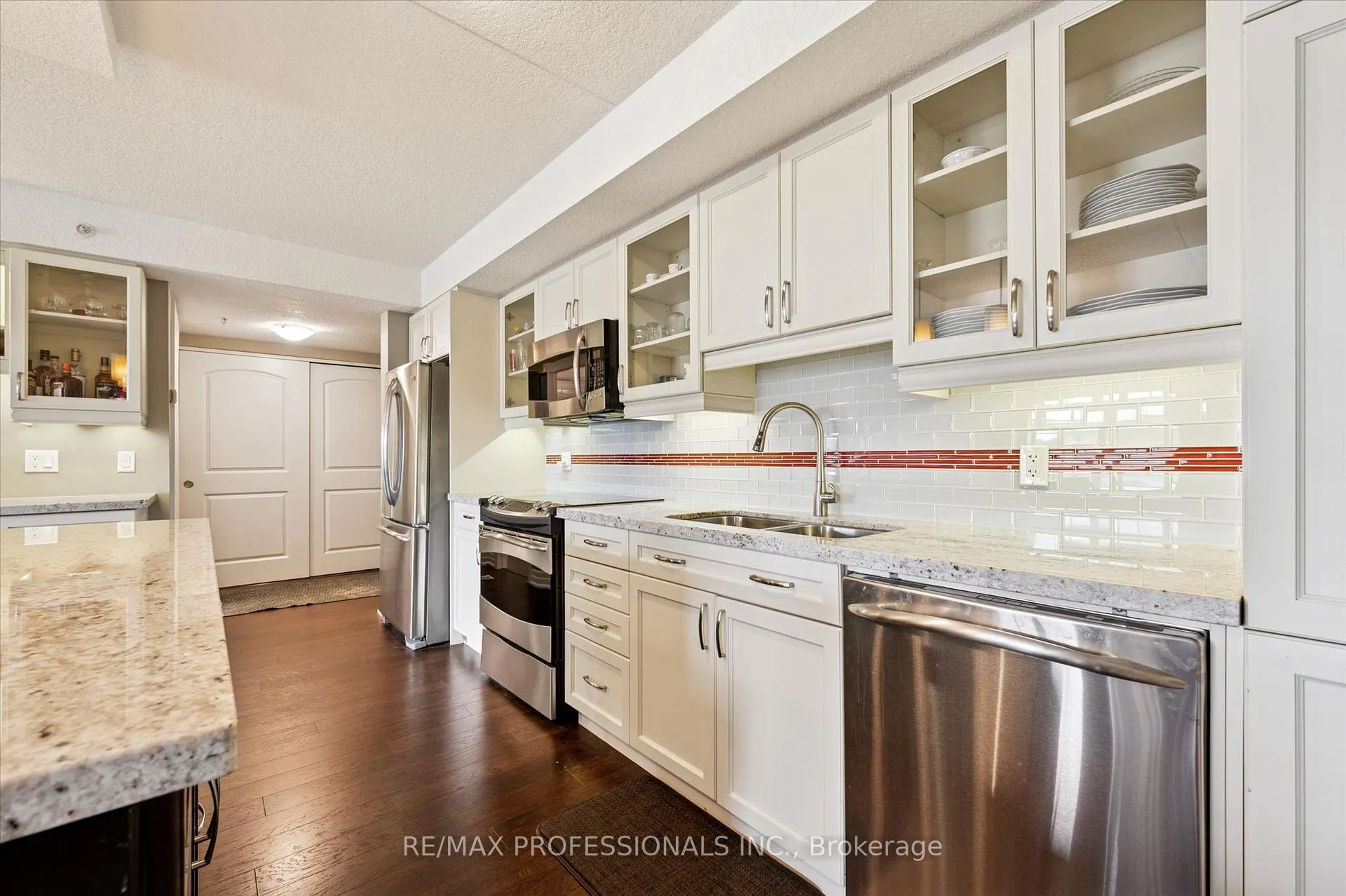 Photo 4 of Unit 706, 776 Laurelwood Drive, Waterloo — HOMEH