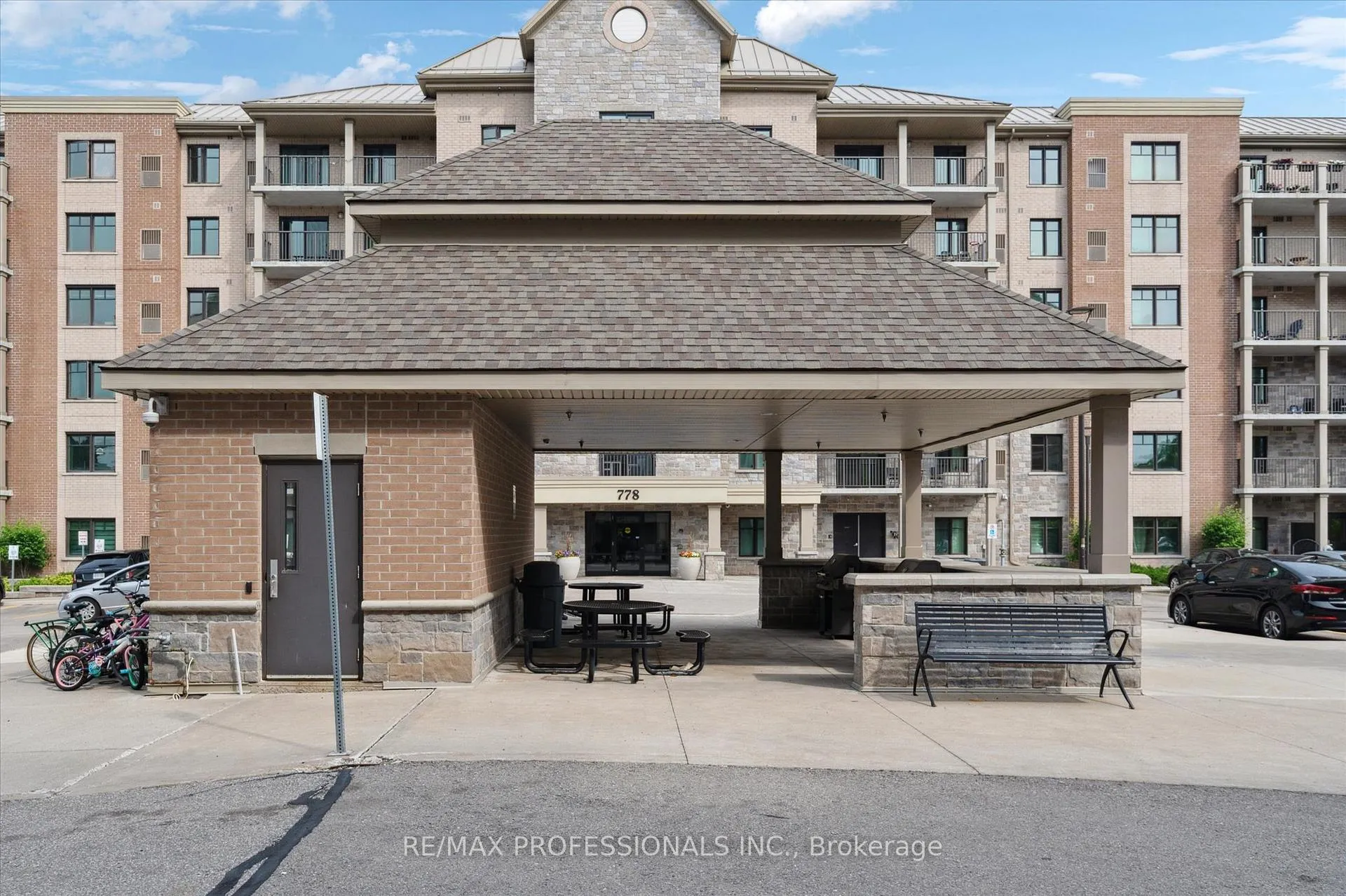 Photo 26 of Unit 706, 776 Laurelwood Drive, Waterloo — HOMEH